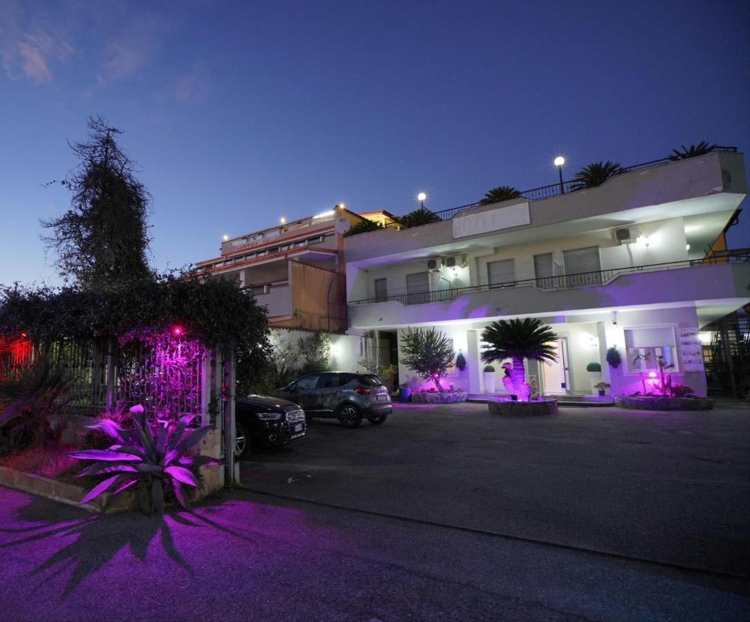 Hotel Stefany Lago Patria Exterior photo