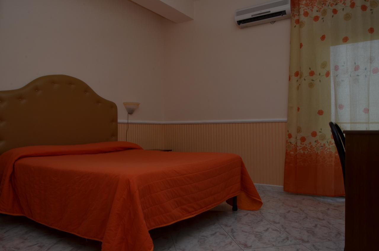 Hotel Stefany Lago Patria Room photo